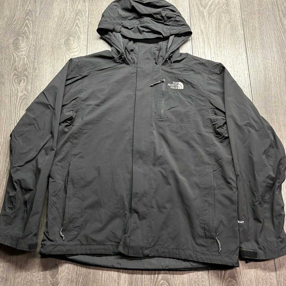 The North Face HyVent Mens Medium Black Waterproof Rain Jacket Hooded Shell